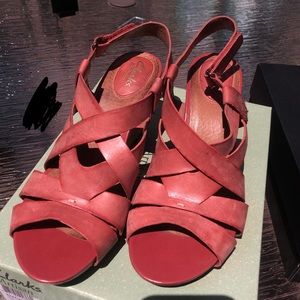 Clark’s Artisan Kyna Wit Leather Espadrille